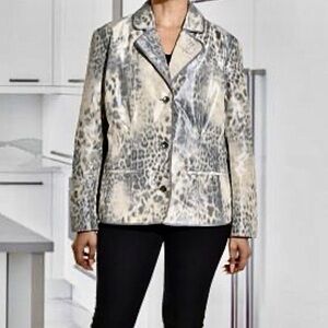 Chico’s • Animal Print Windbreaker Blazer Jacket